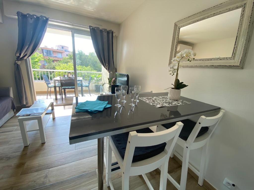 Proche Centre Sanary Studio Climatise 4 Personnes Экстерьер фото